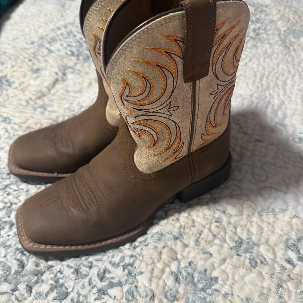 Ariat Kids Western Boots - Brown and Cream